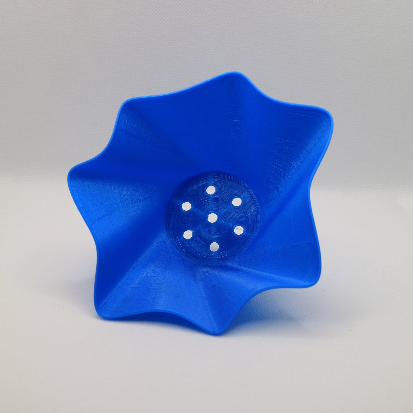 Organic shape Plant pot / planter - Artistic - Eco-friendly, sustainable, biodegradable plastic - Gift - Present - 3D Printed - 14 colours