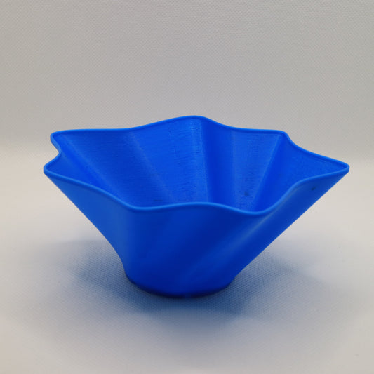 Organic shape Plant pot / planter - Artistic - Eco-friendly, sustainable, biodegradable plastic - Gift - Present - 3D Printed - 14 colours