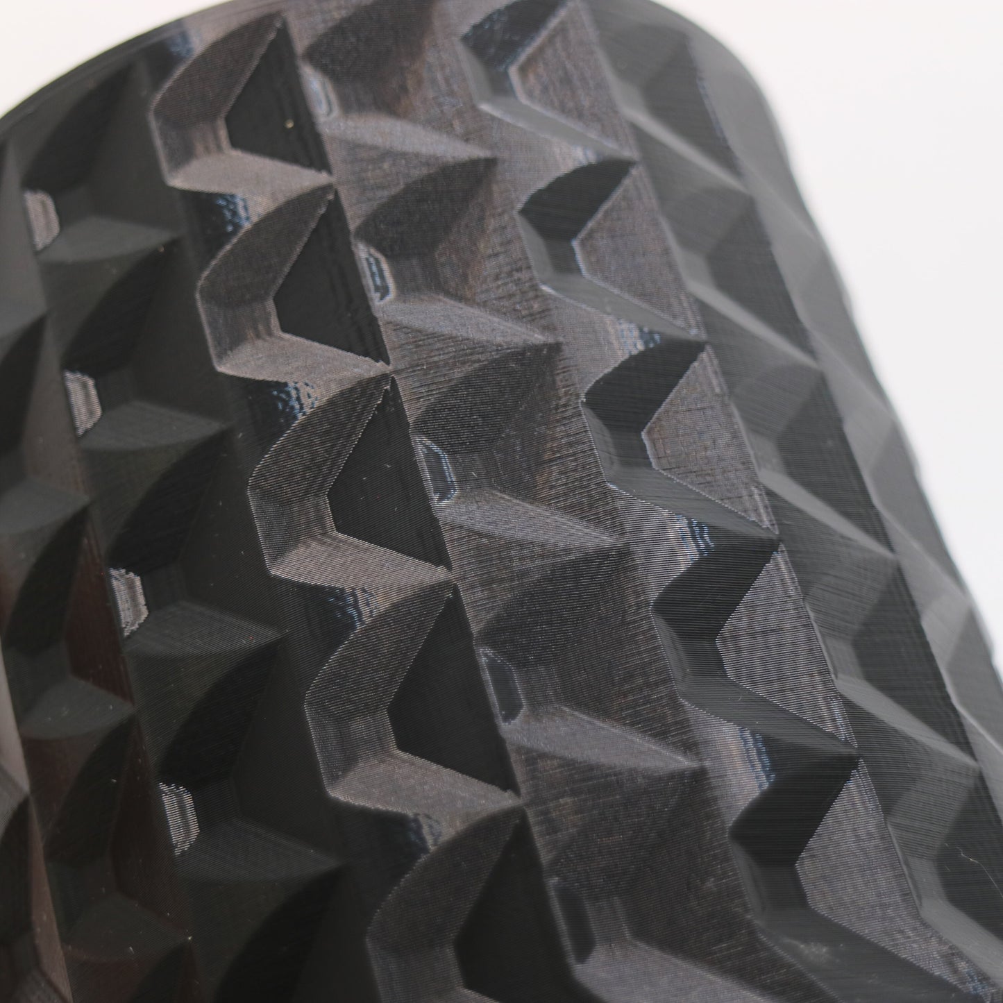 Indoor Plant Pot - Geometric pattern circular pot / planter - Eco-friendly, sustainable, biodegradable plastic - Gift - Present - 3D Printed