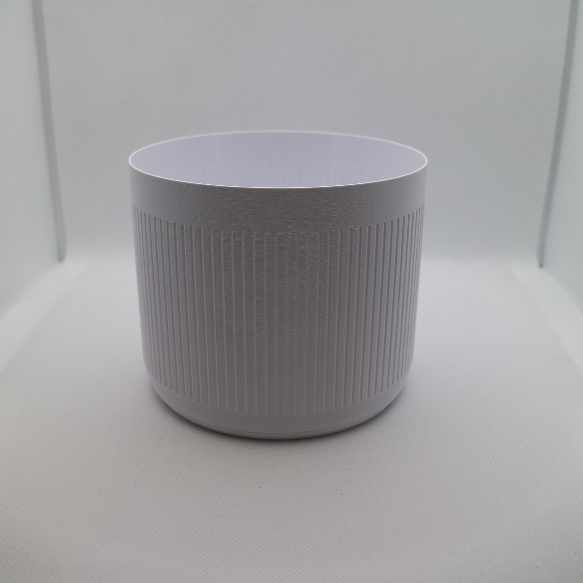 Indoor Plant Pot - Stripe pattern circular pot / planter - Eco-friendly, sustainable, biodegradable plastic - Gift - Present - 3D Printed