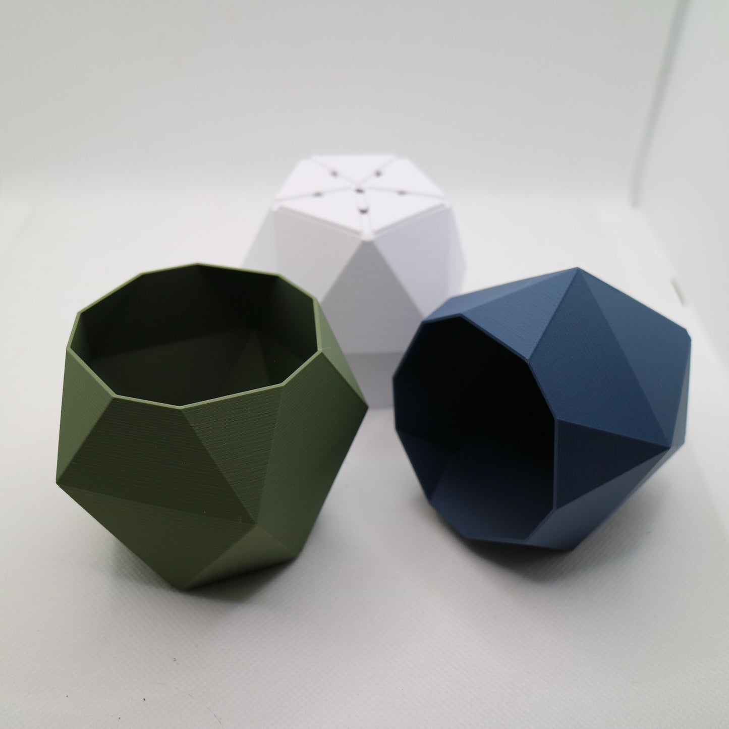 Geometric Plant pot / Planter - Pentagon-Triangle - Eco-friendly, sustainable, biodegradable plastic - Gift - Present - 3D Printed