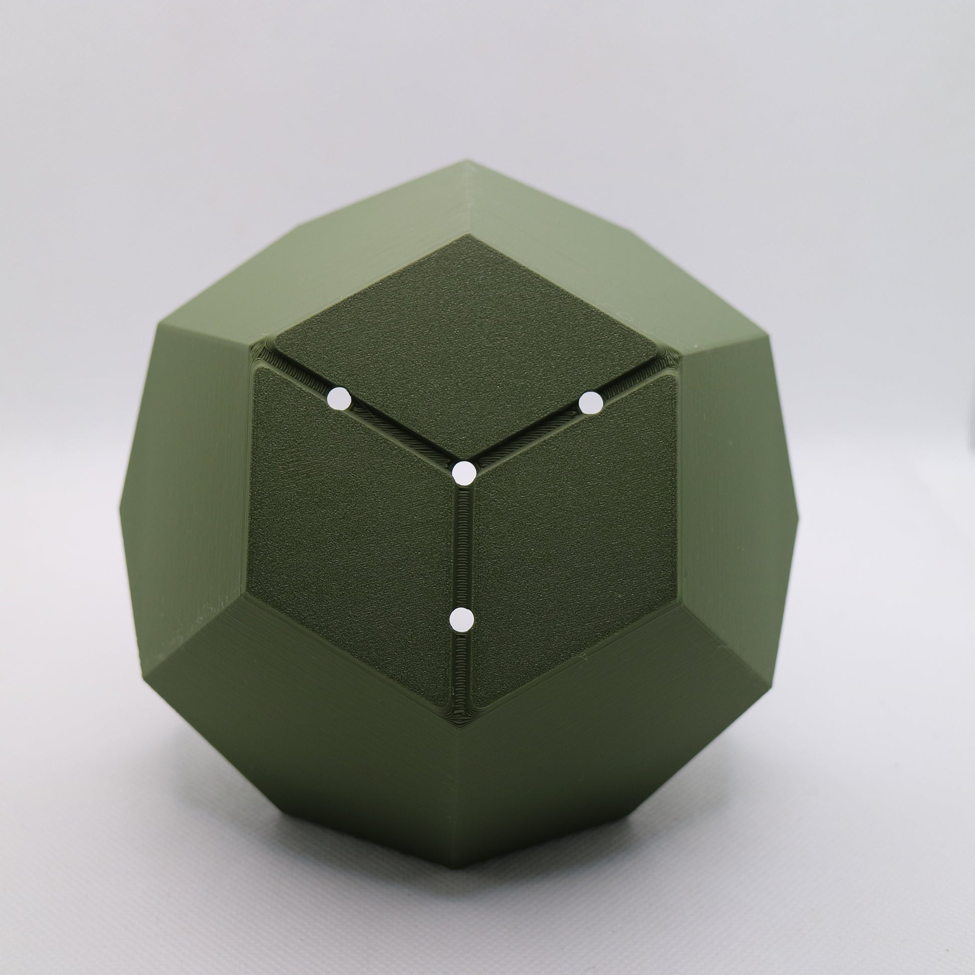 Large Geometric Polygon Plant pot / Planter - Eco-friendly, sustainable, biodegradable plastic - Gift - Present - 3D Printed - 14 colours