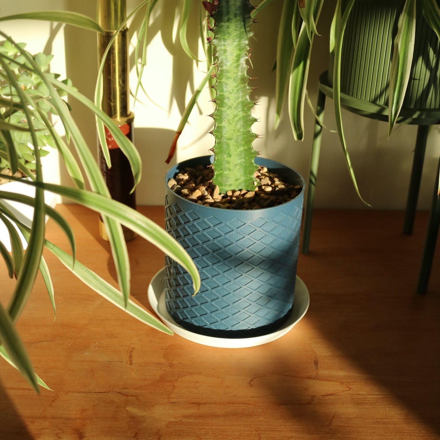 Indoor Plant Pot - Diamond pattern pot / planter - Eco-friendly, sustainable, biodegradable plastic - Gift - Present - 3Deco 3D Printed