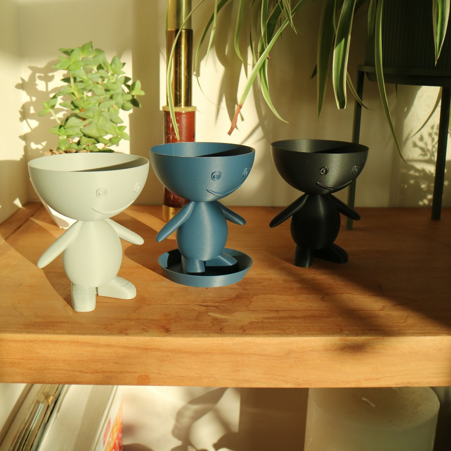 Happy, cute Figure Planter - Eco-friendly, sustainable, biodegradable plastic - Gift - Present - 3D Printed - 12 colours