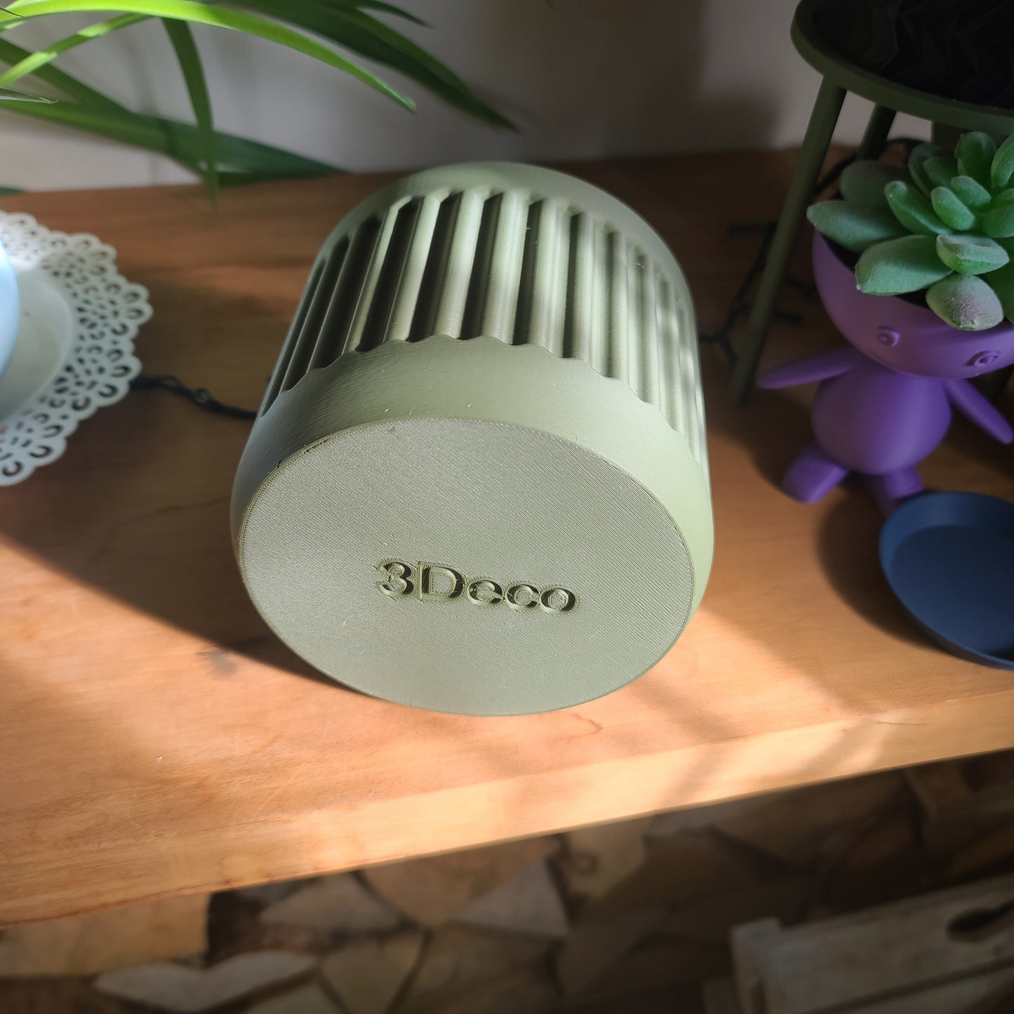 Indoor Plant Pot - Chunky Stripe Circular pot / planter - Eco-friendly, sustainable, biodegradable plastic - Gift - Present - 3D Printed