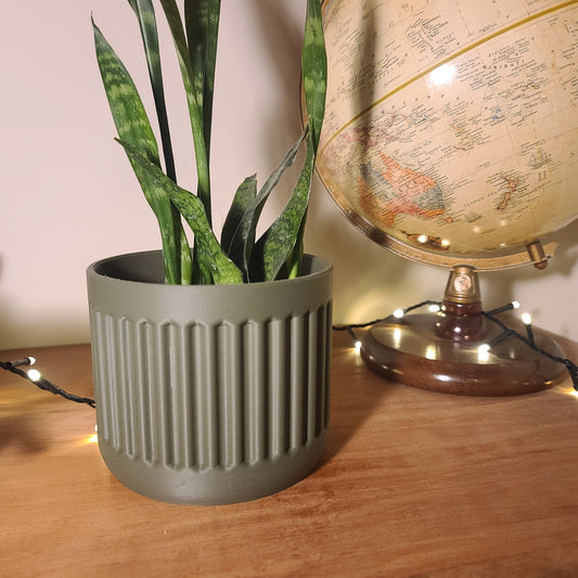 Indoor Plant Pot - Chunky Stripe Circular pot / planter - Eco-friendly, sustainable, biodegradable plastic - Gift - Present - 3D Printed