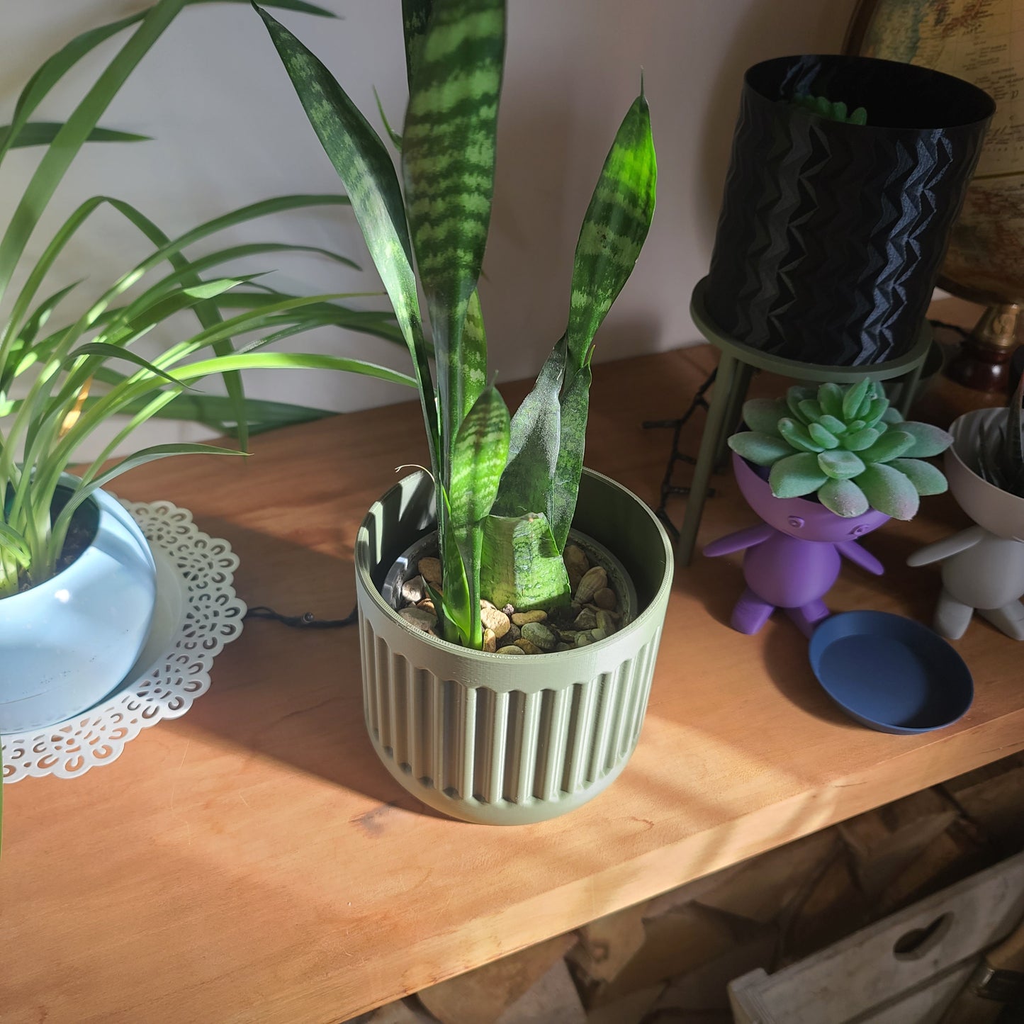 Indoor Plant Pot - Chunky Stripe Circular pot / planter - Eco-friendly, sustainable, biodegradable plastic - Gift - Present - 3D Printed