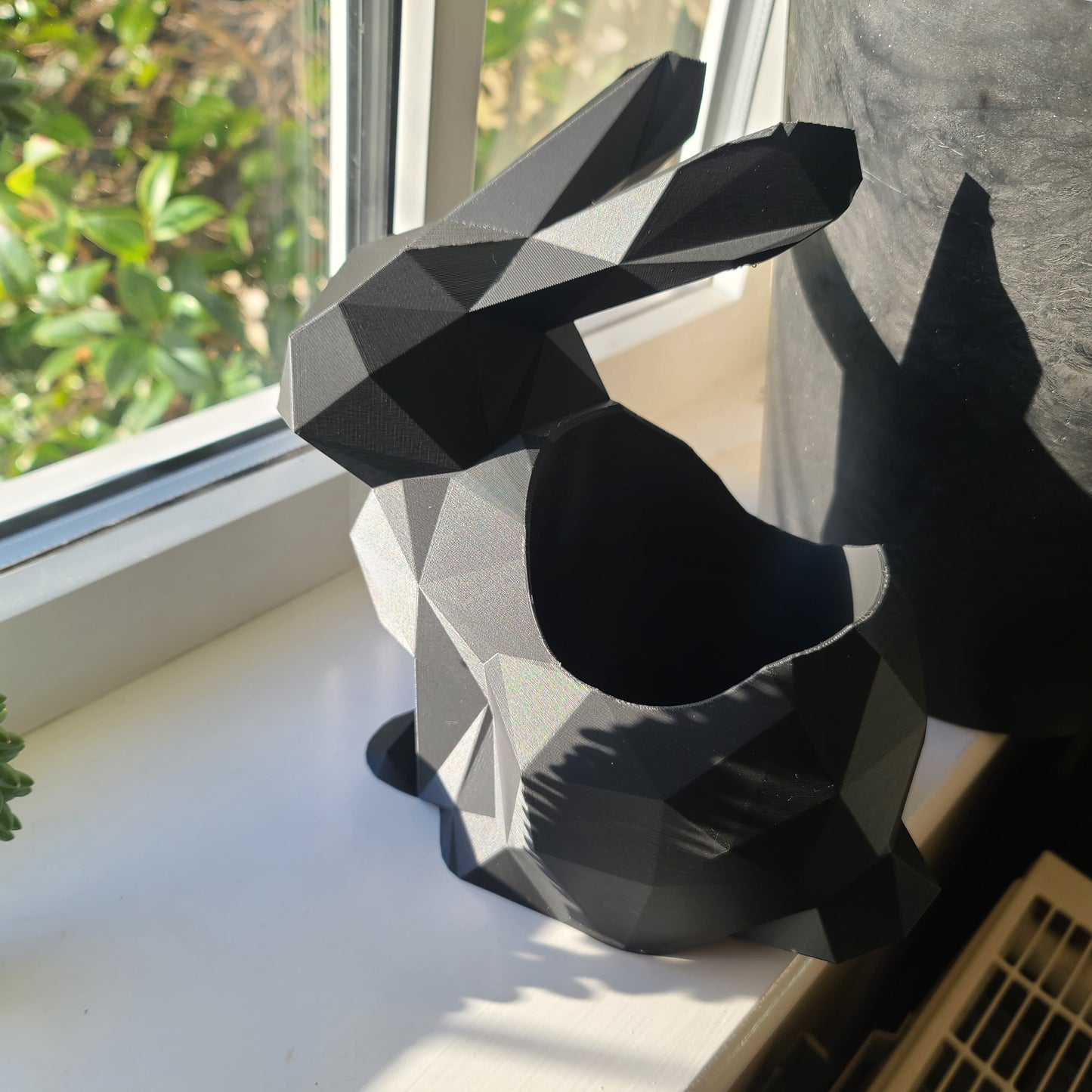 Large Rabbit Plant pot / Planter - Eco-friendly, sustainable, biodegradable plastic - Gift - Present - 3D Printed - 14 colours