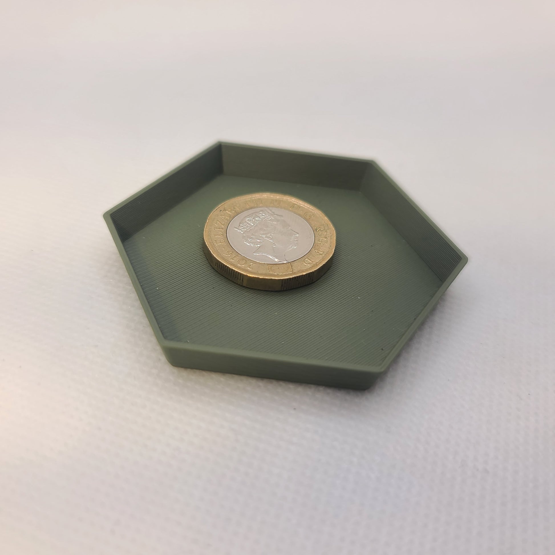 Hexagonal Drainage trays for plant pots, 12 colours, Small-Large (50-200mm) Eco-friendly plastic - Gift - Present - 3D Printed