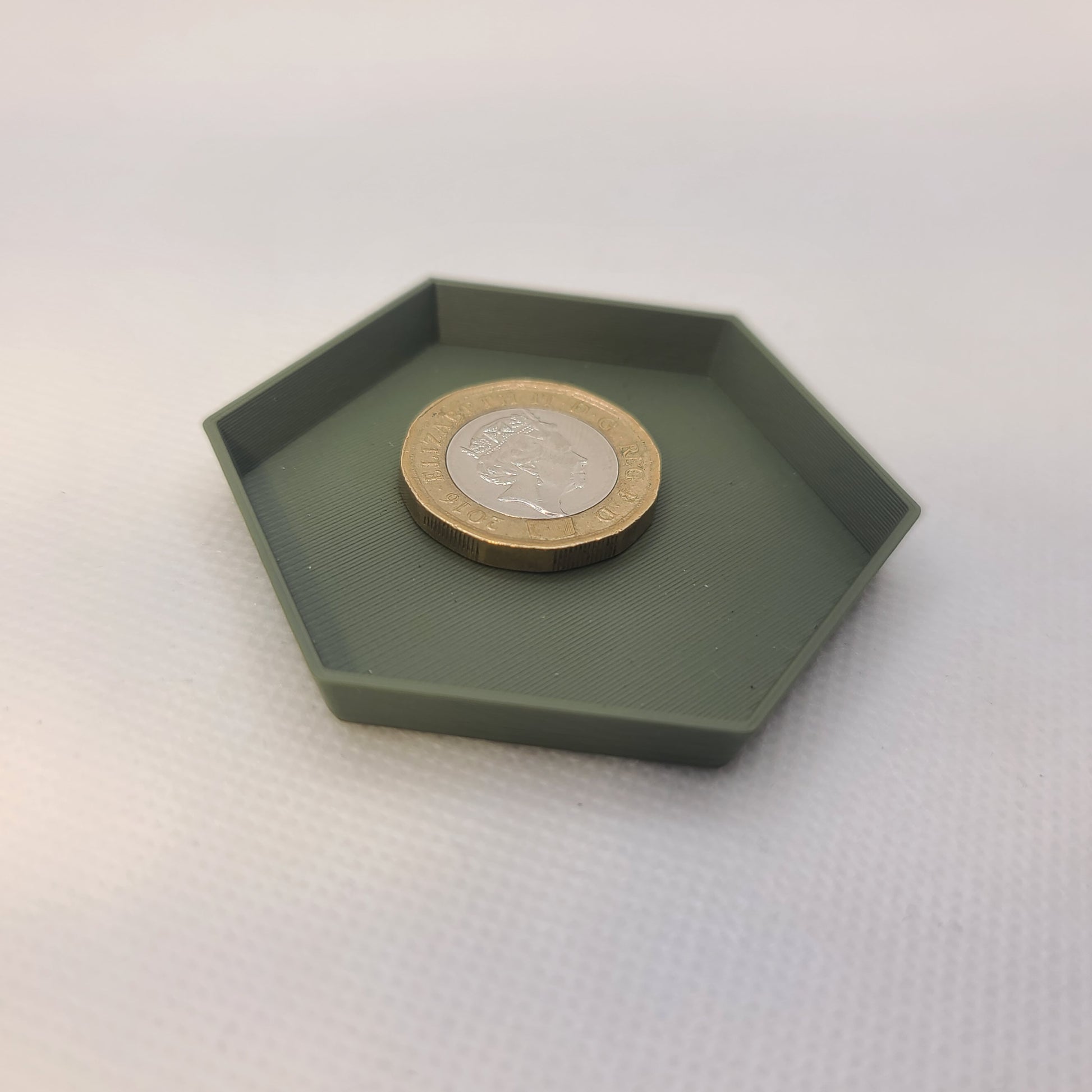 Hexagonal Drainage trays (Set of 3) for plant pot, 12 colours, Small-Large (50-200mm) Eco-friendly plastic - Gift - Present - 3D Printed