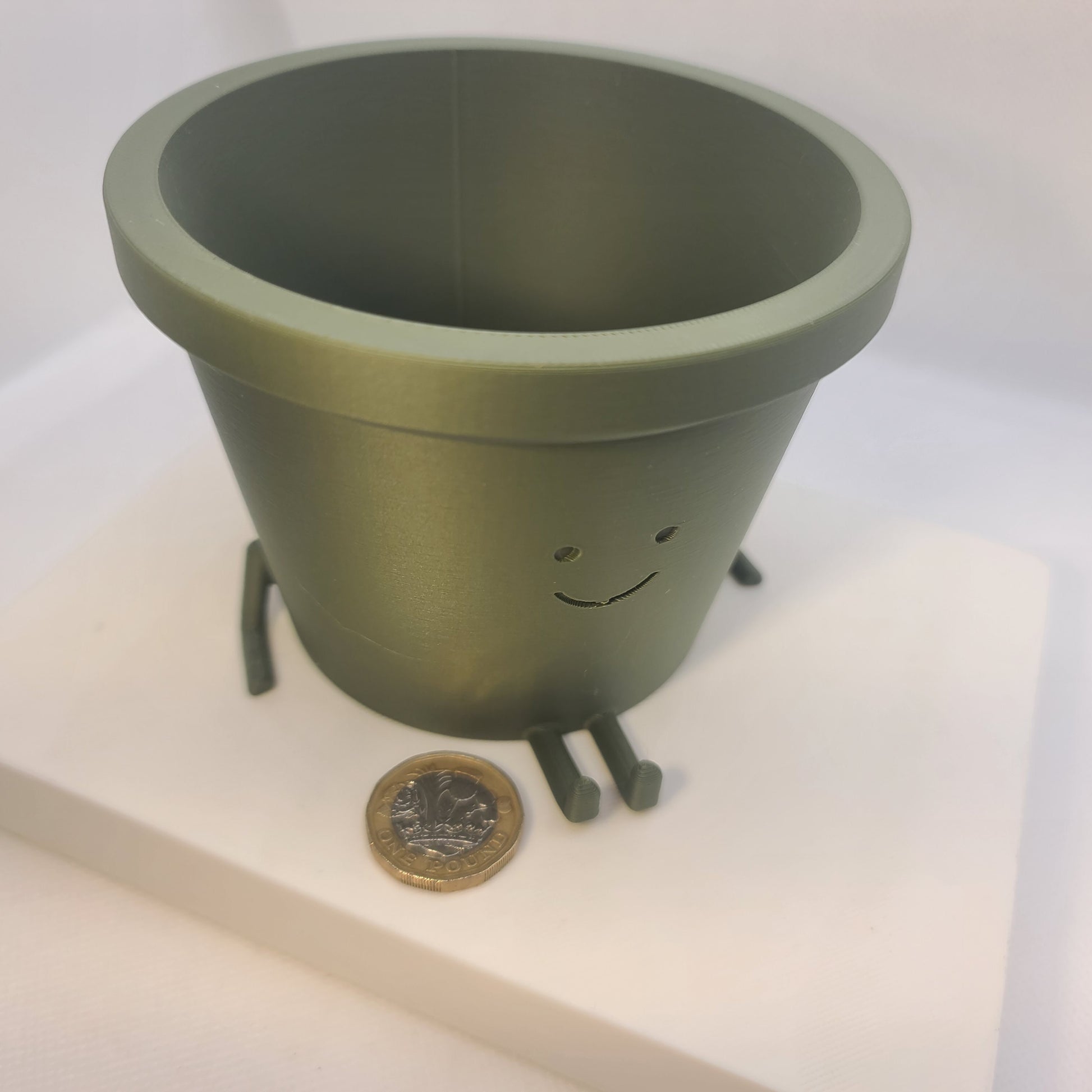 Happy sitting Plant Pot man - Eco-friendly, sustainable, biodegradable plastic - Gift - Present - 3D Printed - 12 colours