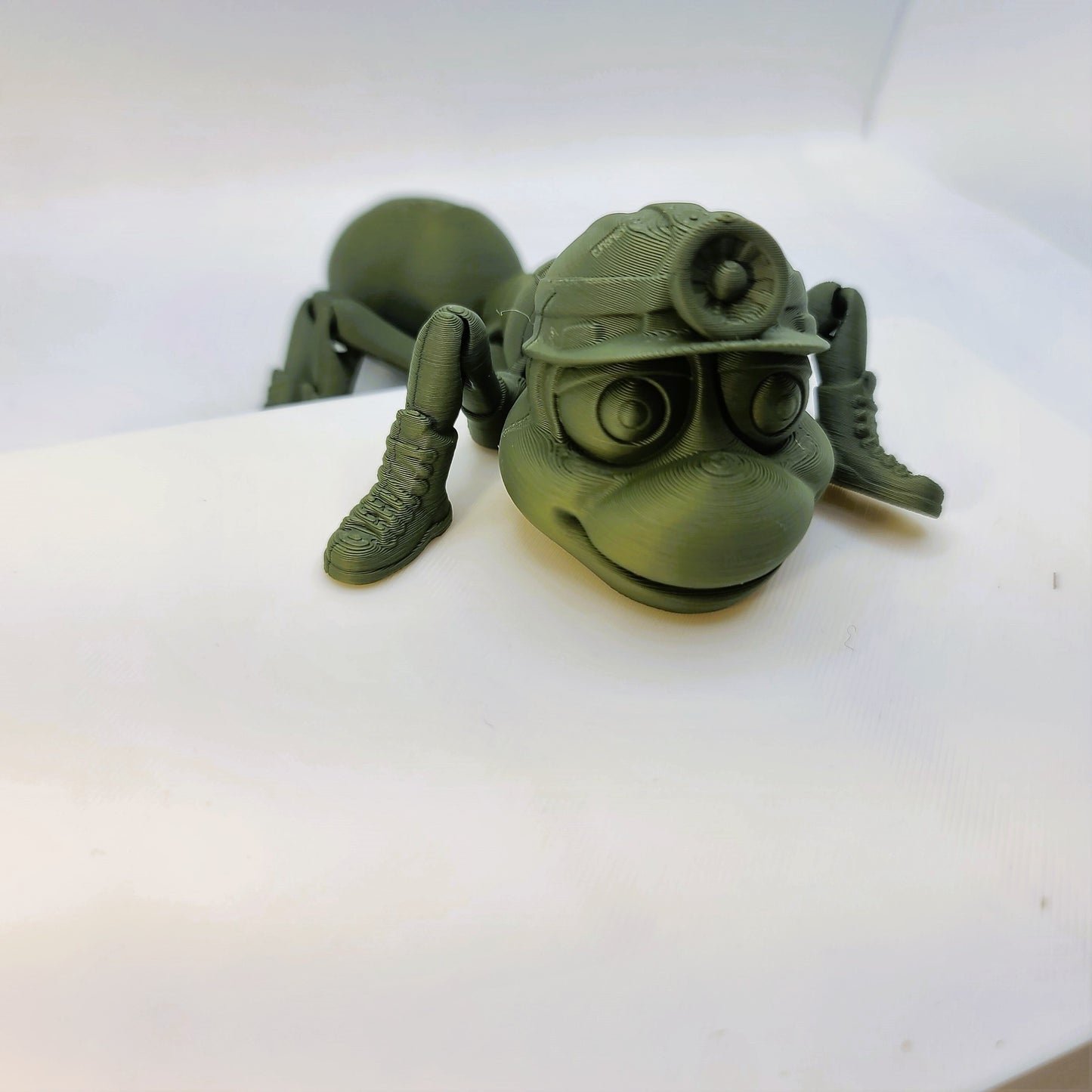 Flexible Ant toy - Articulated figurine - Sustainable bio-plastic - Gift - Present - 3D Printed - 14 colour options