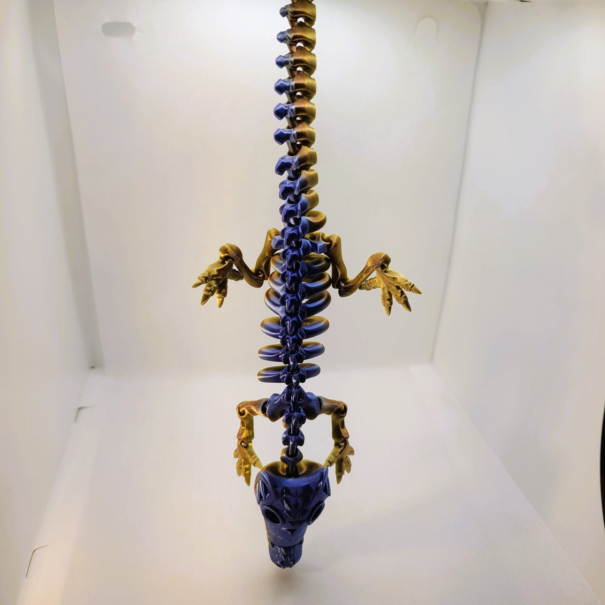 Flexible Crocodile toy - Articulated figurine - Sustainable bio-plastic - Gift - Present - 3D Printed - 14 colour options