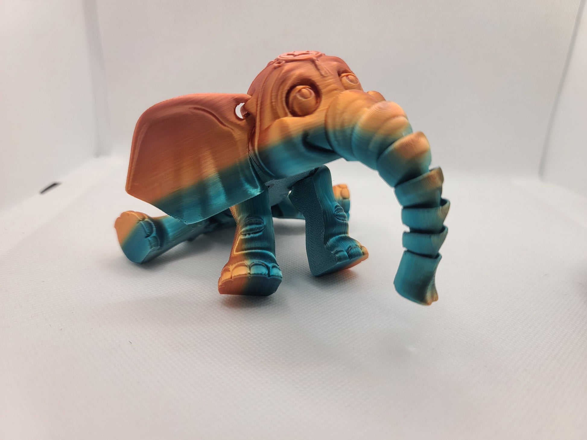 Flexible Elephant toy - Adorable articulated figurine - Sustainable bio-plastic - Gift - Present - 3D Printed - 14 colour options
