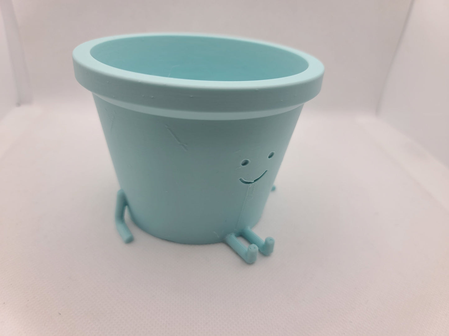 Happy sitting Plant Pot man - Eco-friendly, sustainable, biodegradable plastic - Gift - Present - 3D Printed - 12 colours