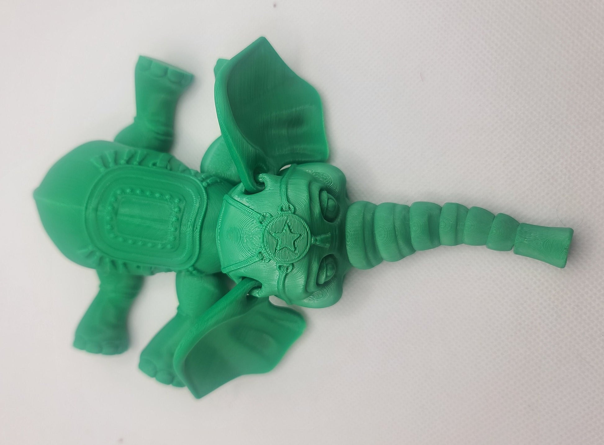 Flexible Elephant toy - Adorable articulated figurine - Sustainable bio-plastic - Gift - Present - 3D Printed - 14 colour options