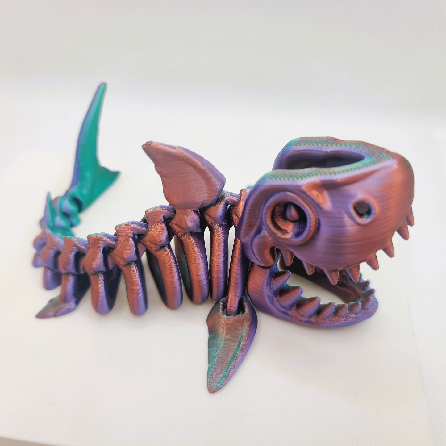 Flexible Shark toy - Articulated figurine - Sustainable bio-plastic - Gift - Present - 3D Printed - 14 colour options