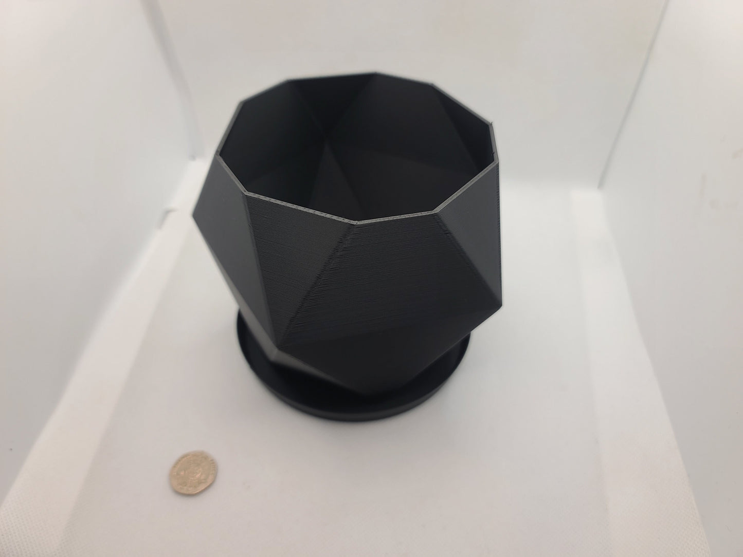 Large Geometric Plant pot / Planter - Pentagon-Triangle - Eco-friendly, sustainable, biodegradable plastic - Gift - Present - 3D Printed