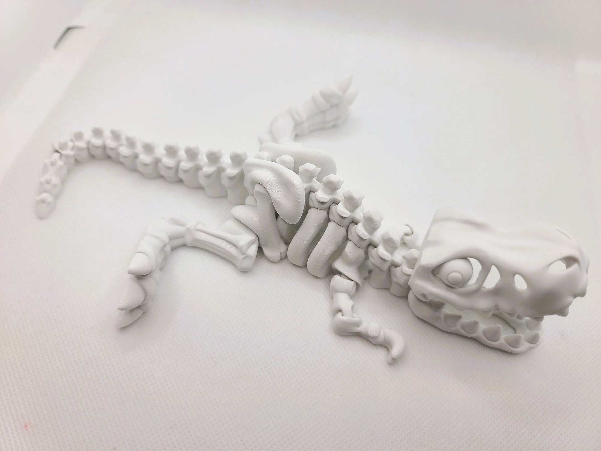 Flexible Skeleton T-Rex toy - Articulated figurine - Sustainable bio-plastic - Gift - Present - 3D Printed - 14 colour options