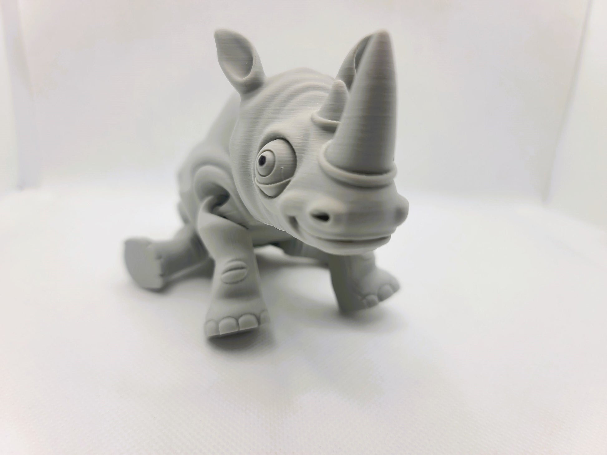 Flexible Rhino toy - Articulated figurine - Sustainable bio-plastic - Gift - Present - 3D Printed - 14 colour options