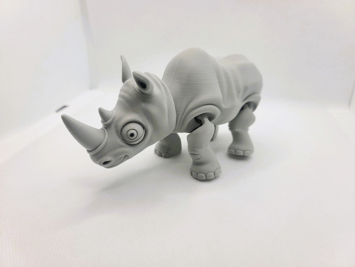 Flexible Rhino toy - Articulated figurine - Sustainable bio-plastic - Gift - Present - 3D Printed - 14 colour options