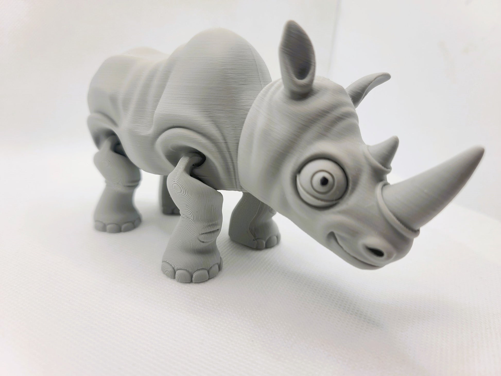 Flexible Rhino toy - Articulated figurine - Sustainable bio-plastic - Gift - Present - 3D Printed - 14 colour options