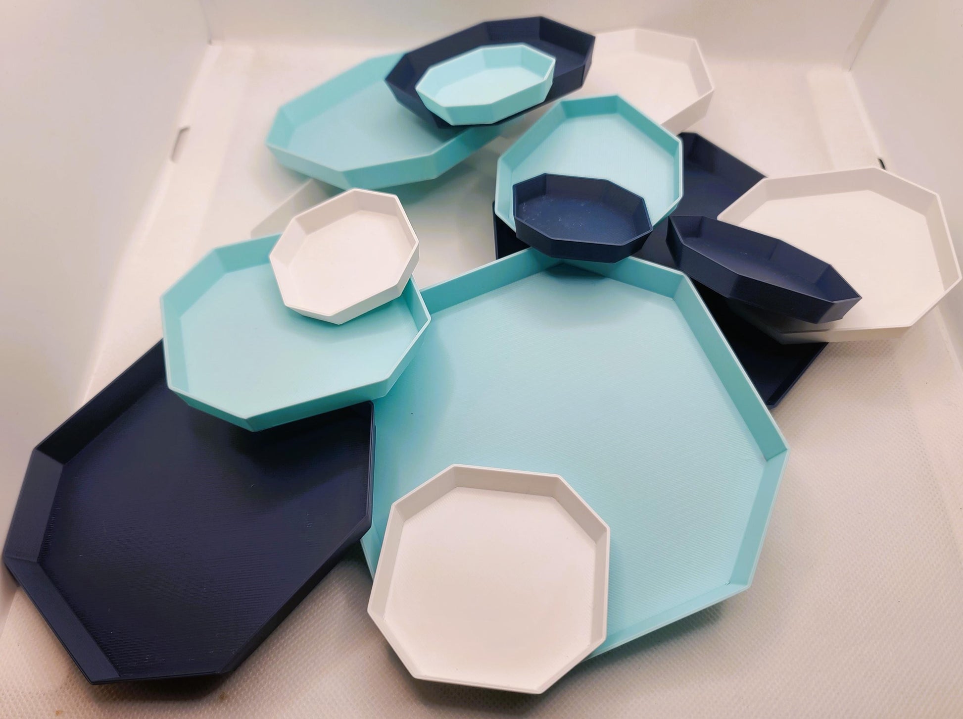 Octagonal / Tower Pot drainage tray for plant pots, 12 Colours, Small-Large, Eco-friendly plastic - Gift - Present - 3D Printed