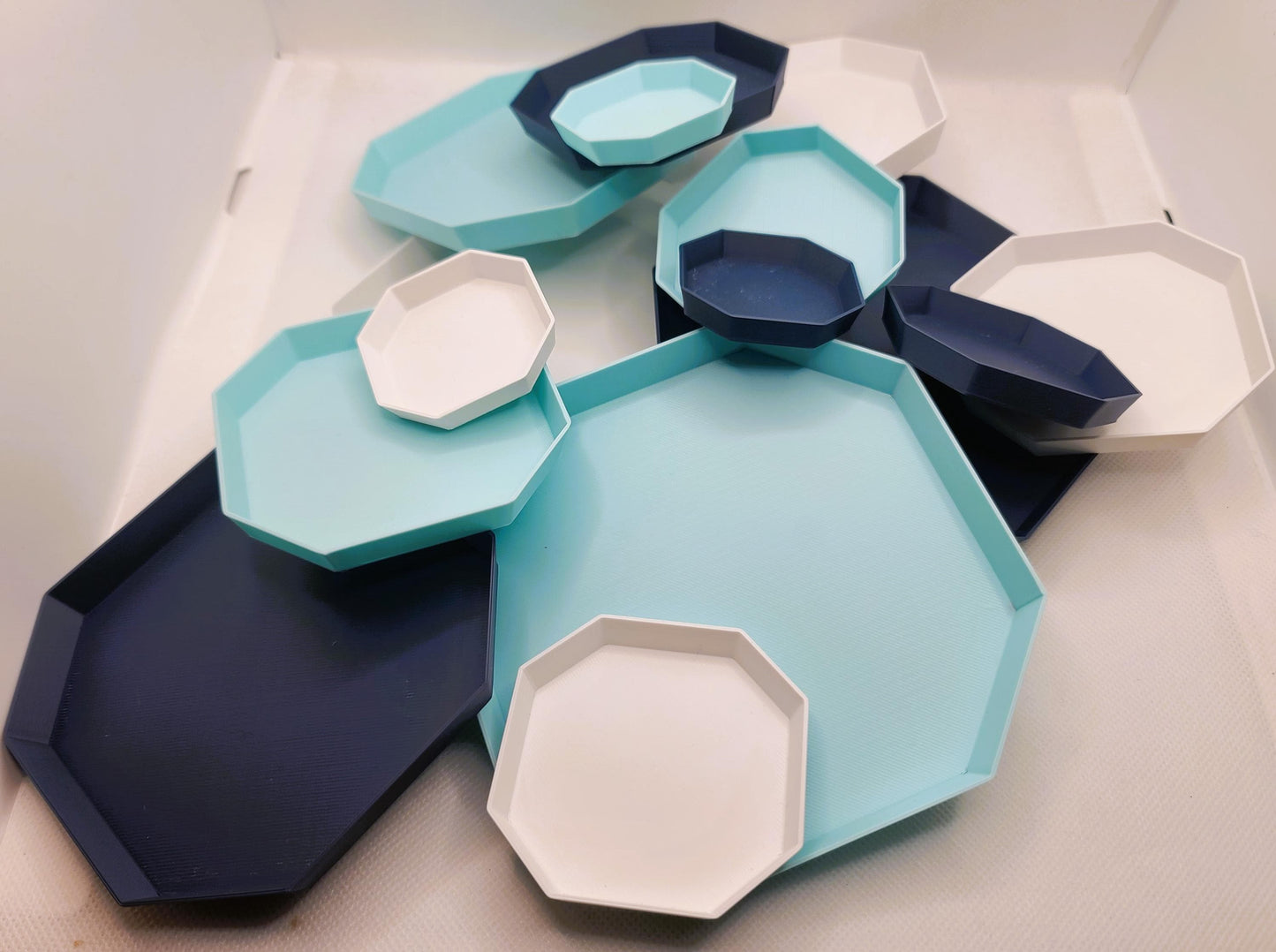 Octagonal / Tower Pot drainage tray (set of 3) for plant pots, 12 Colours, Small-Large, Eco-friendly plastic - Gift - Present - 3D Printed