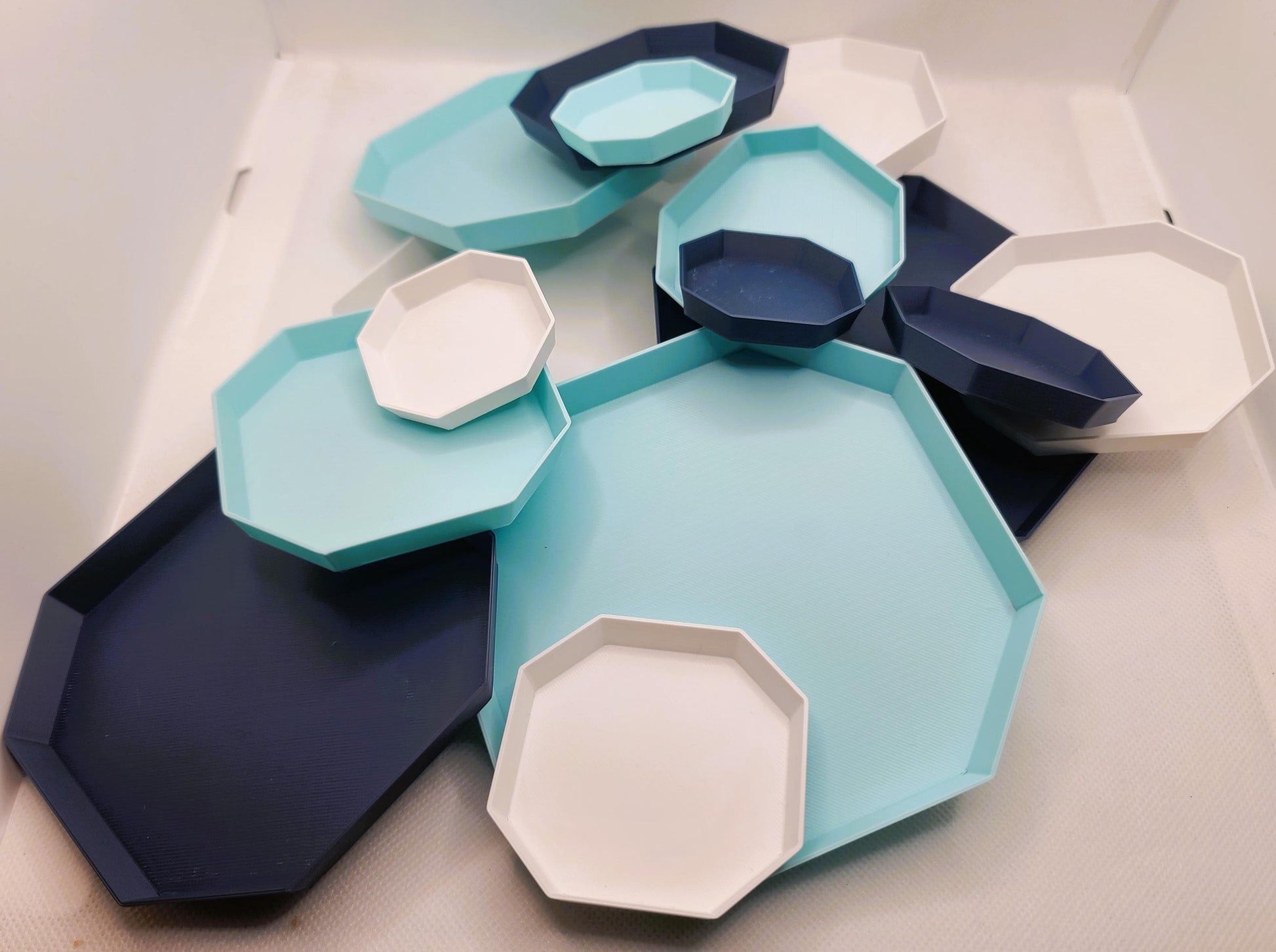 Octagonal / Tower Pot drainage tray (set of 3) for plant pots, 12 Colours, Small-Large, Eco-friendly plastic - Gift - Present - 3D Printed