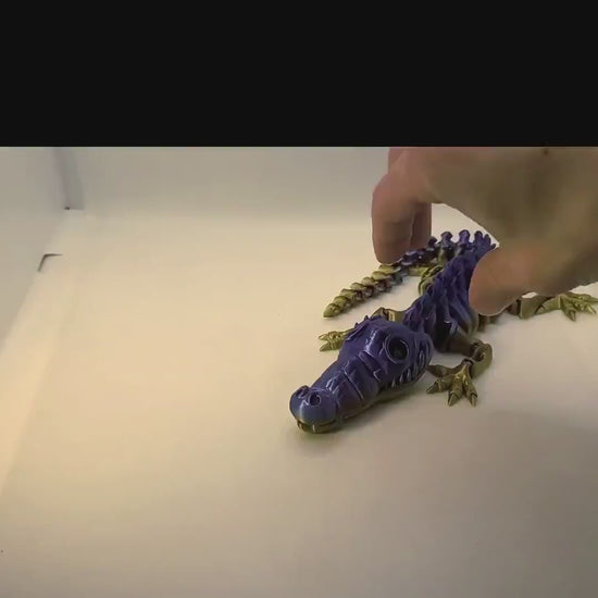 Flexible Crocodile toy - Articulated figurine - Sustainable bio-plastic - Gift - Present - 3D Printed - 14 colour options